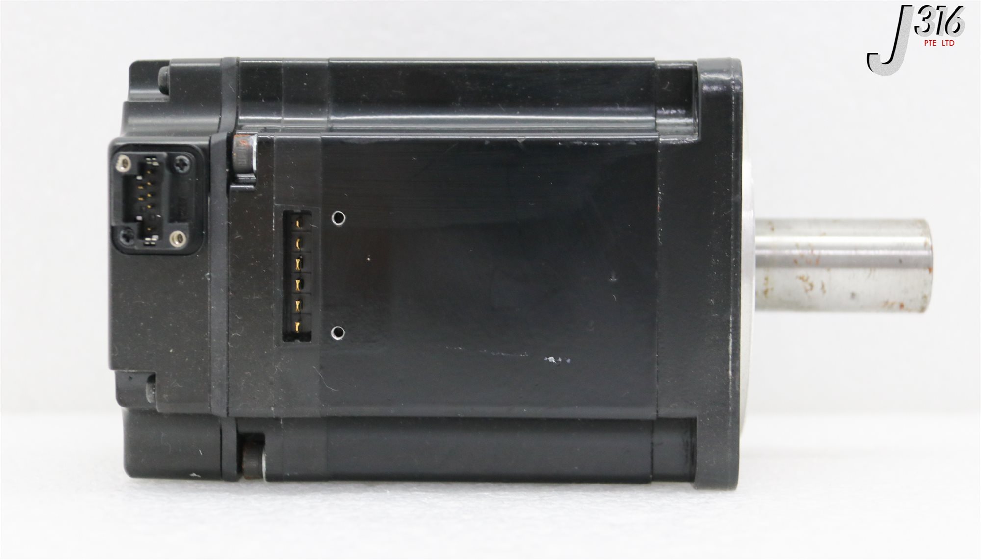 33345 YASKAWA AC SERVO MOTOR SGMAV-08ADA61 928243307505 | eBay